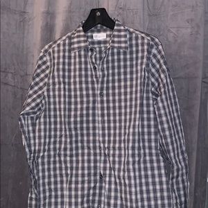 Men’s button down medium standard fit